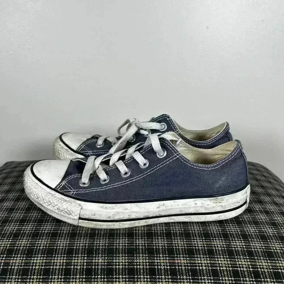 Women’s‎ Navy Blue Lace Up Converse - Picture 2 of 3